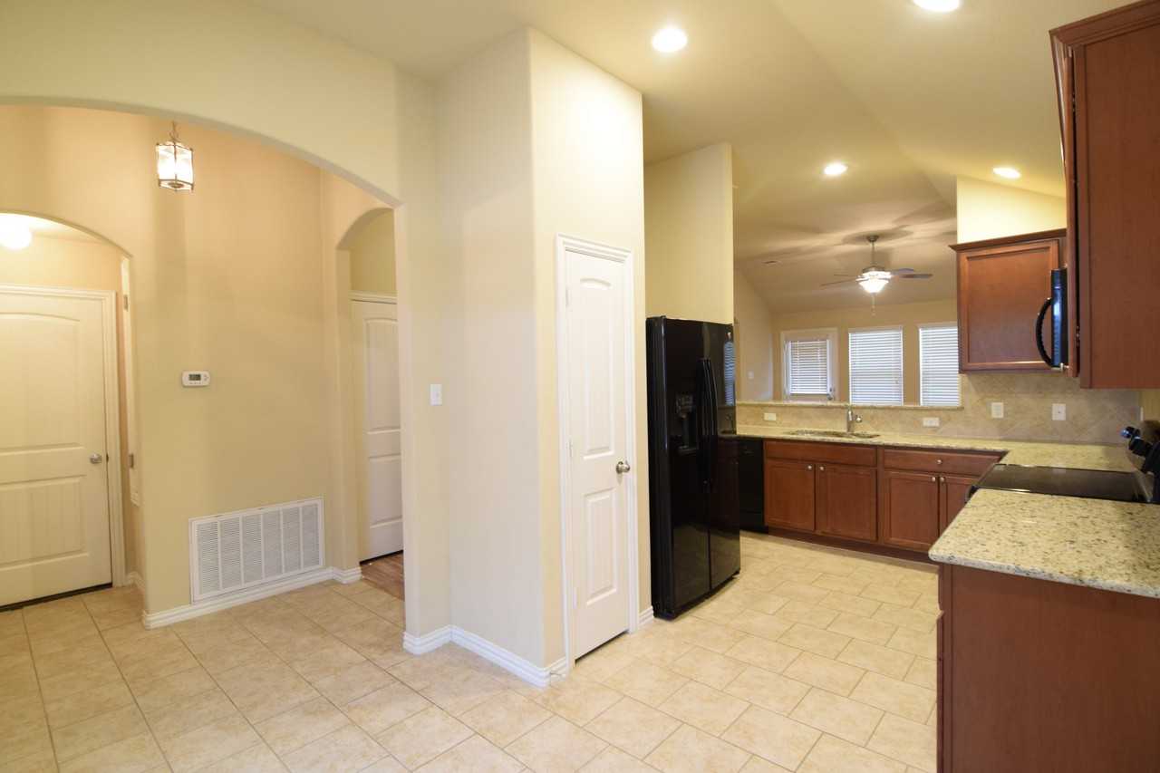 4107 Brookhaven Dr - Photo 6 of 18