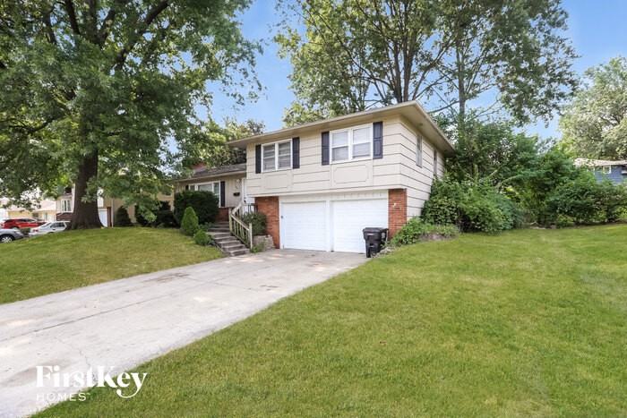 12913 E 49th St S - Photo 2 of 15