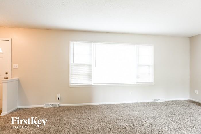 12913 E 49th St S - Photo 3 of 15