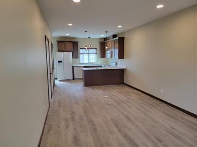 604 E Helena - Photo 3 of 11