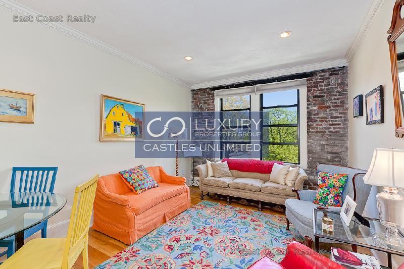 61 Park St - Photo 3 of 8