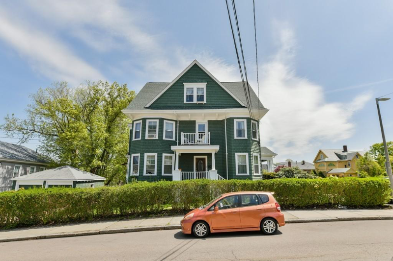 675 Washington St - Photo 5 of 19