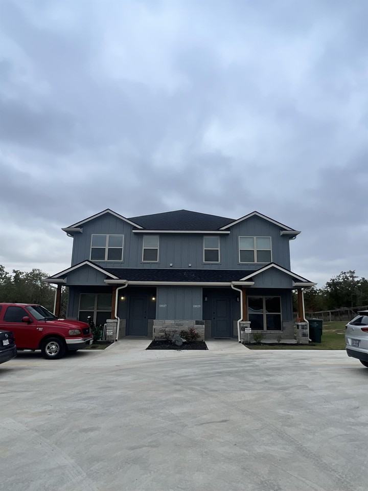 11029 Favor Rd #11029 - Photo 2 of 19