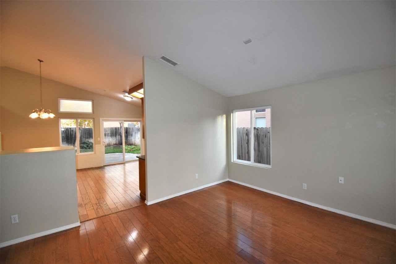 9463 Oak Village Way - Photo 3 of 14