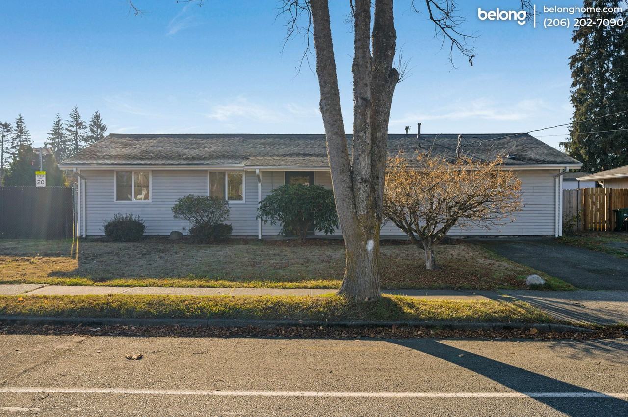 12697 Se 168th St - Photo 2 of 32