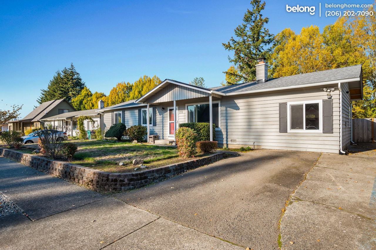 1711 33rd St Se - Photo 2 of 38