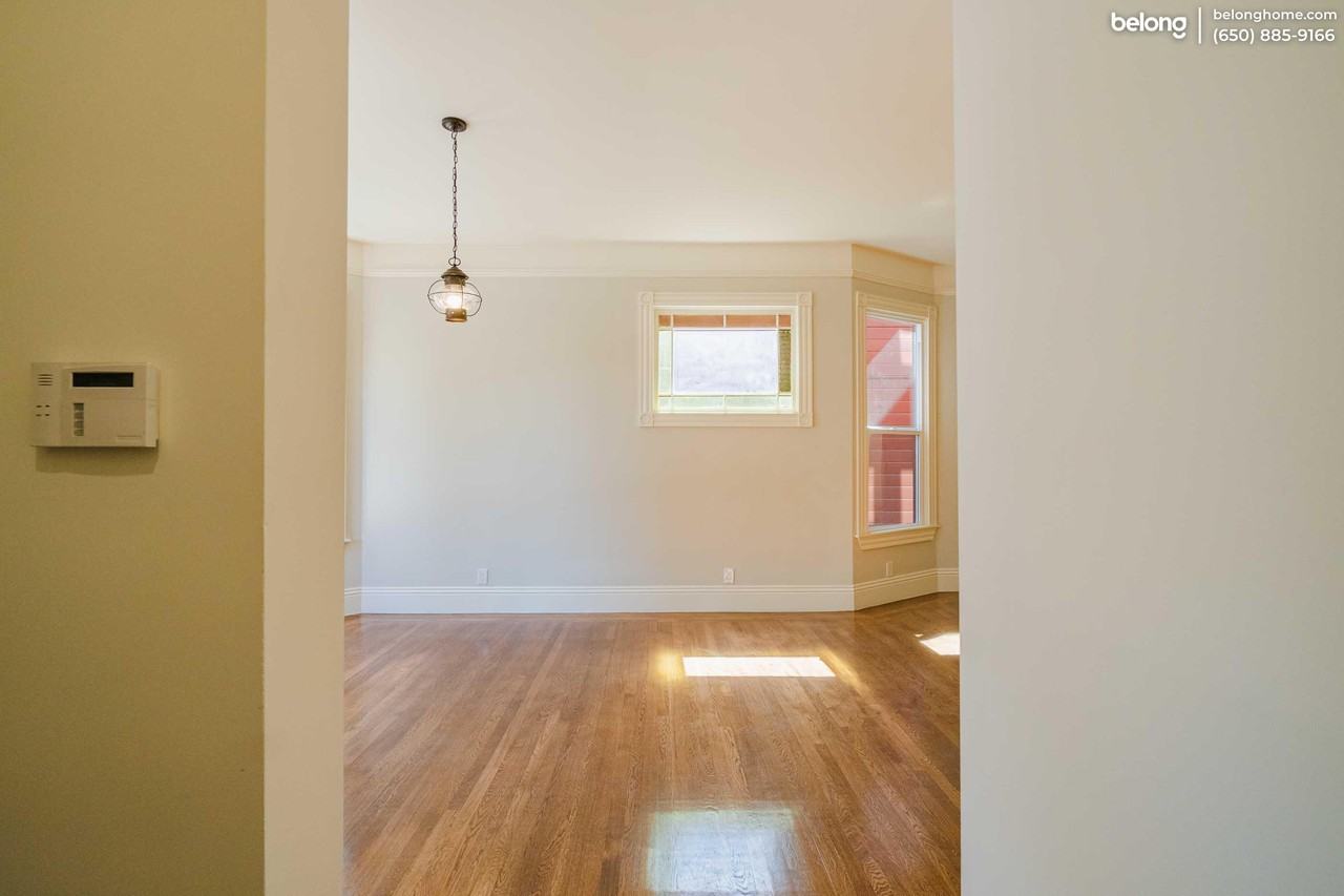 523 29th St - Photo 2 of 35