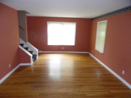 2475 Glen Hill Dr - Photo 3 of 7