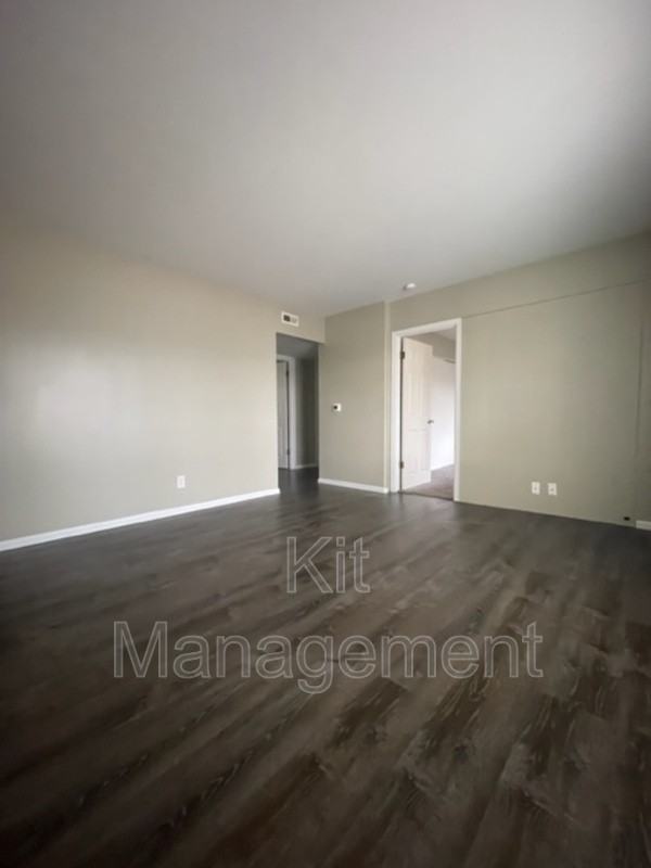 2900 Dean Rd #B4 - Photo 7 of 10