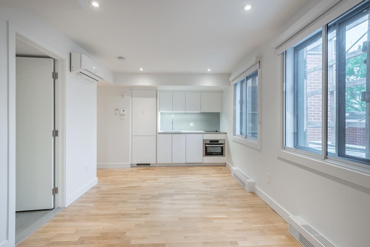 3195 Van Horne Apartments 3185 Av Van Horne, Montréal, QC H3S 1R3