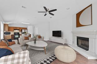 Spacious & comfy Willow Run home by Mills Pond - Photo 1 of 1