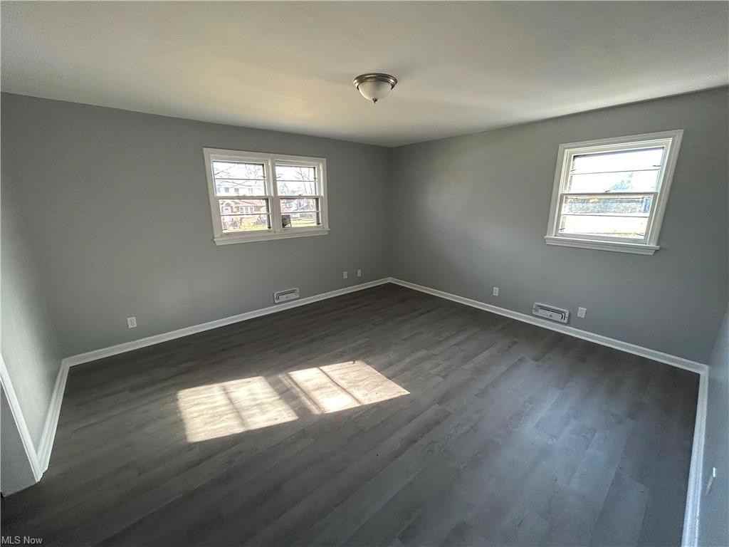 2540 Elm St #1 - Photo 4 of 15