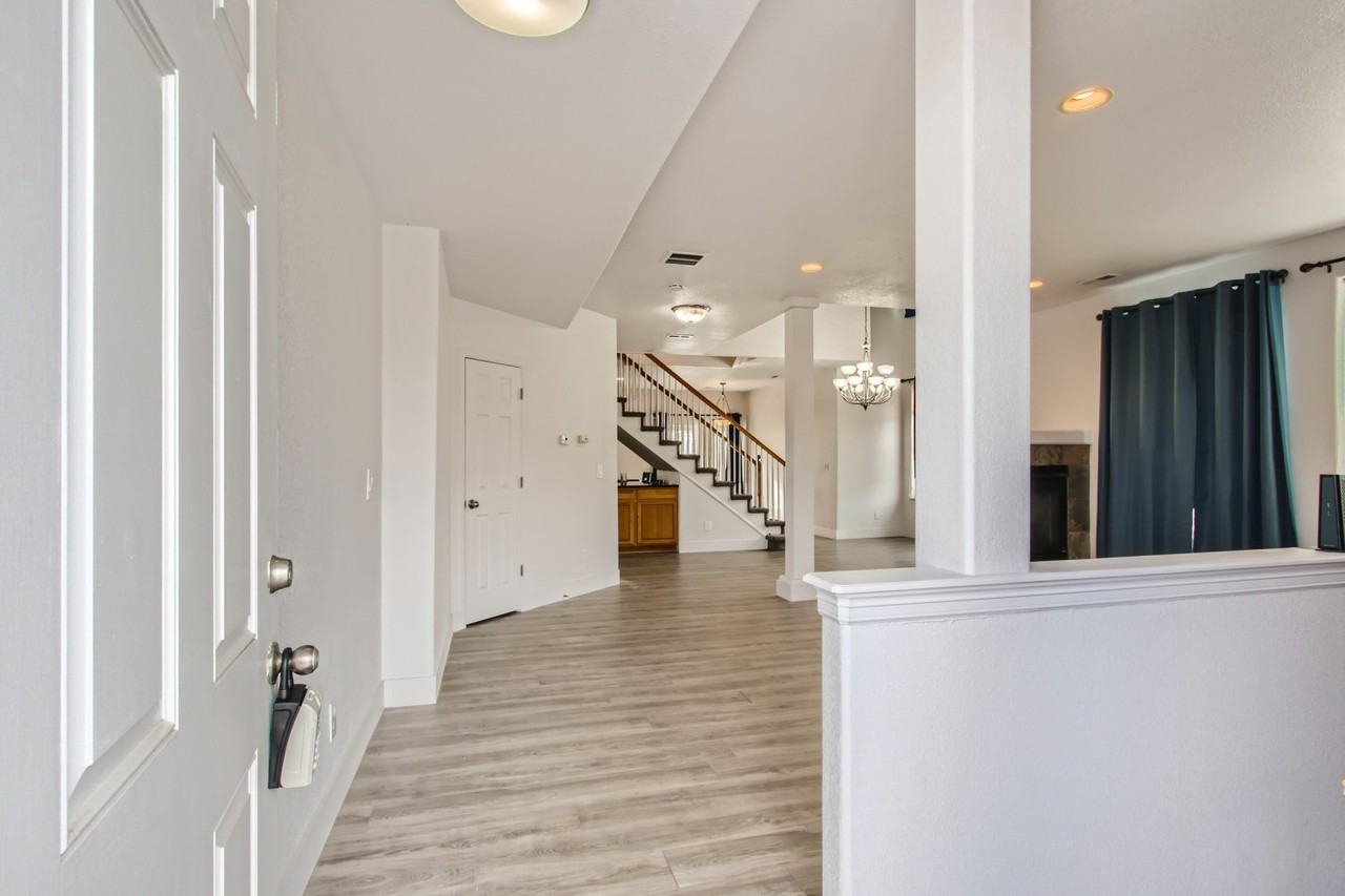 799 Martin Dr #1 - Photo 3 of 28