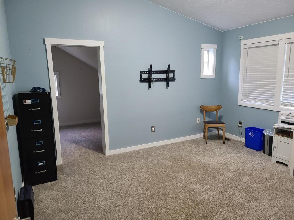 389 Yasek Loop - Photo 6 of 18