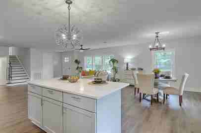 1613 Amberly Rd - Photo 2 of 43