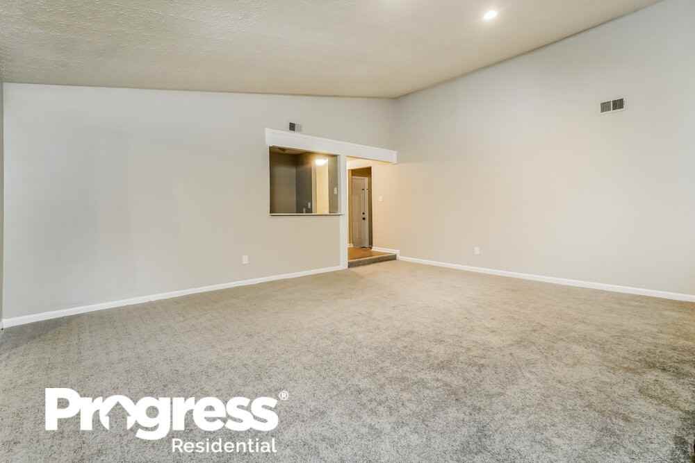 1483 Flat Rock Rd - Photo 3 of 16