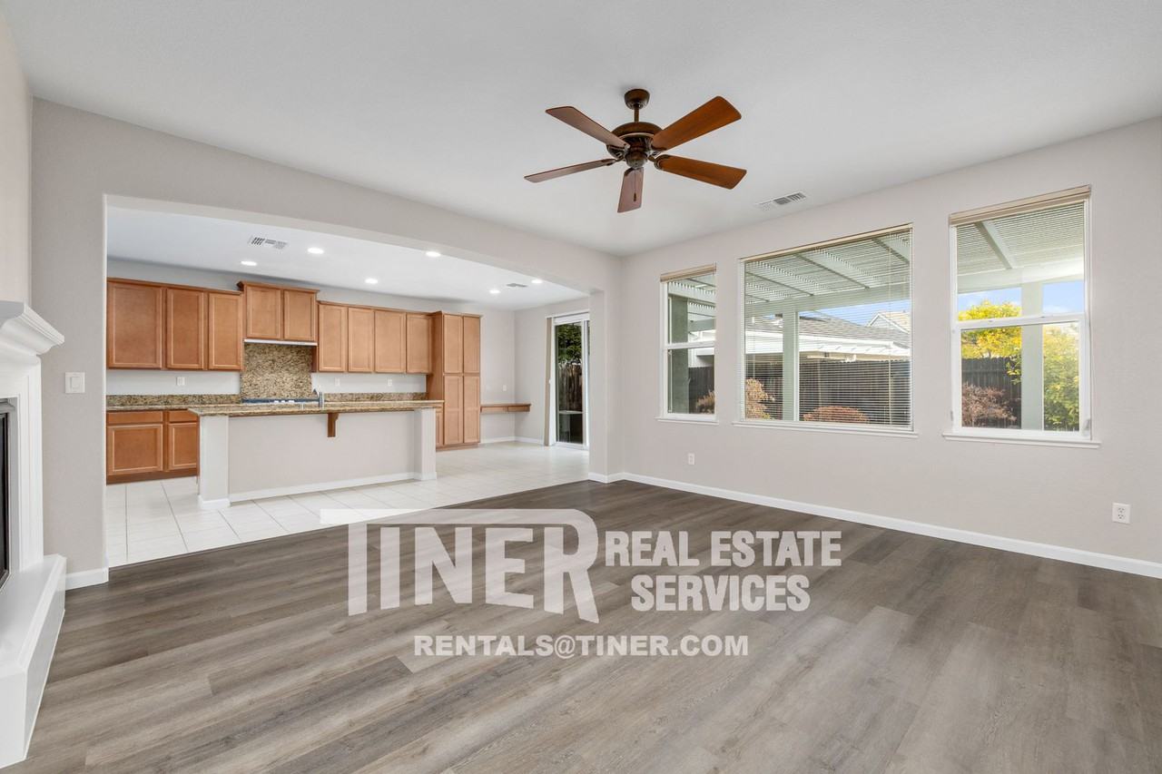 3152 Overton Way - Photo 5 of 42