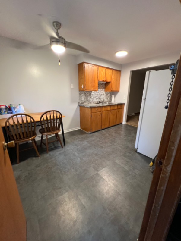 234 Kennedy St - Photo 3 of 14