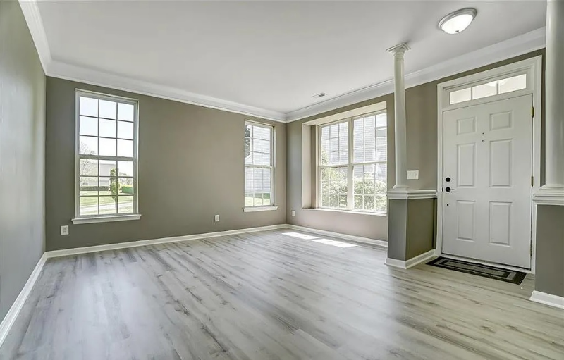 7659 Bluff Point Ln - Photo 4 of 29