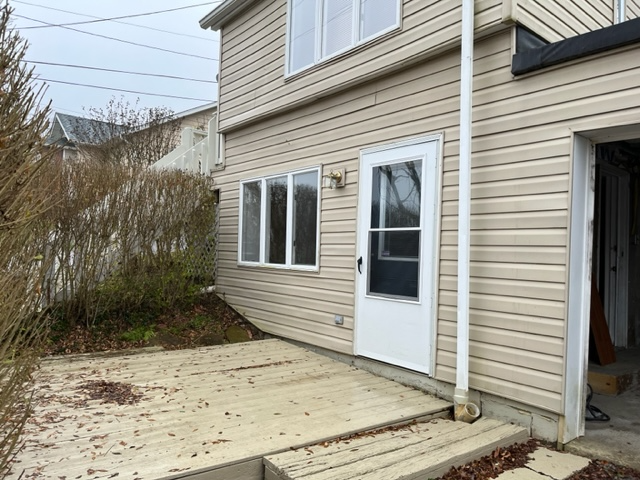 339 Poplar St - Photo 2 of 22