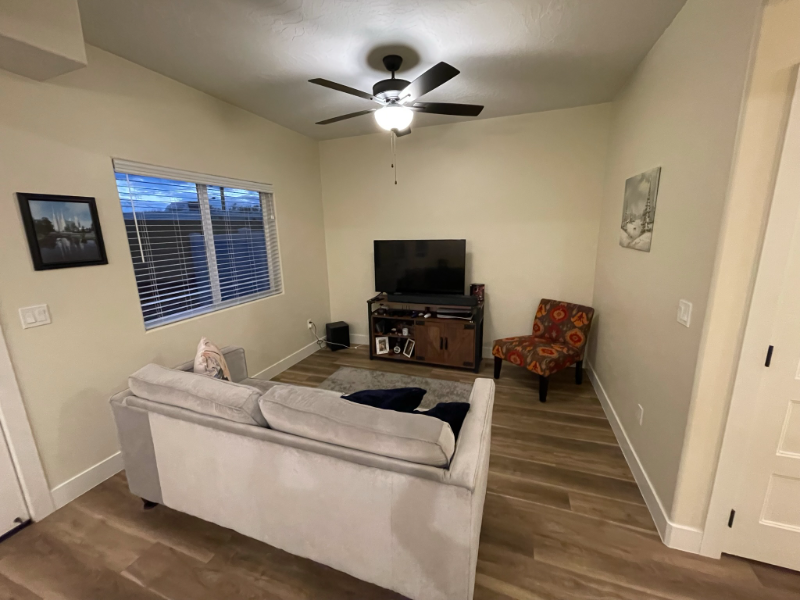 457 Northwest #4 - Photo 4 of 16