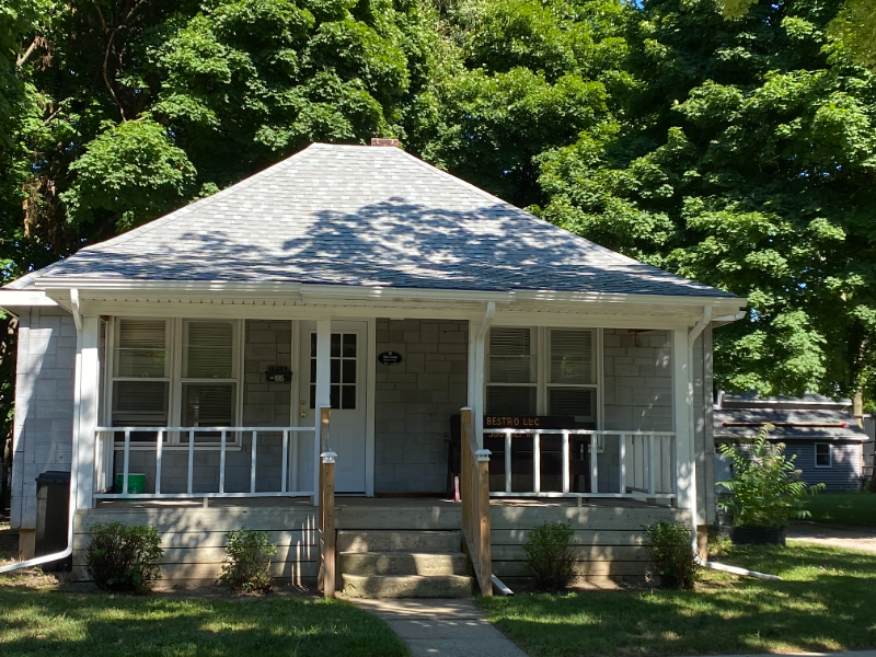 1015 S Arnold St, Mount Pleasant, MI 48858 2 bedroom House Rental