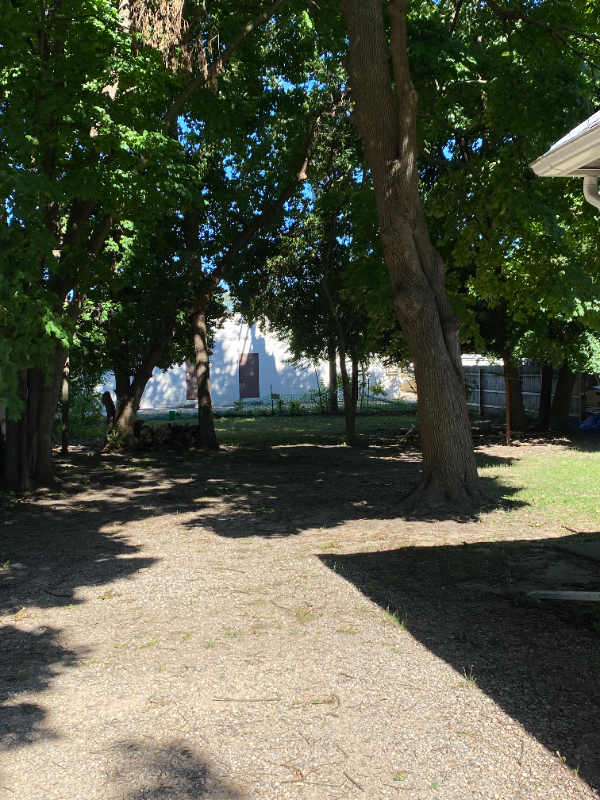 1015 S Arnold St - Photo 7 of 12