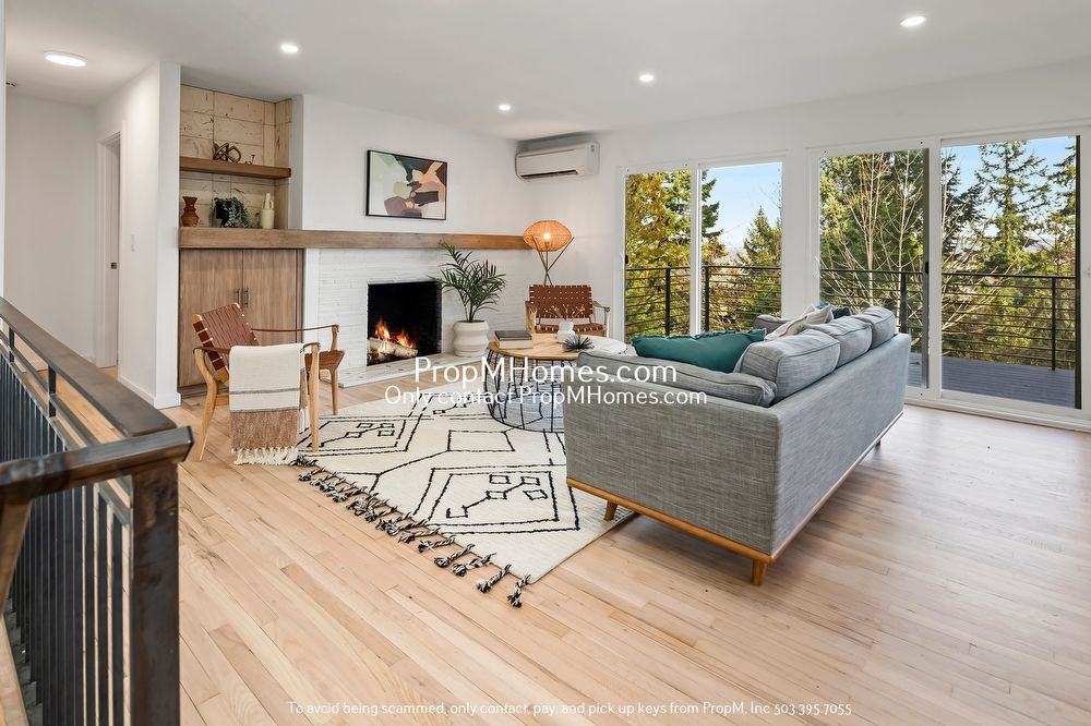 2041 Marylhurst Dr - Photo 2 of 47