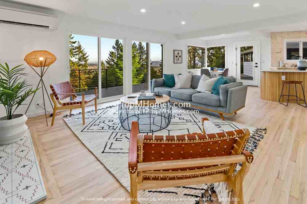 2041 Marylhurst Dr - Photo 3 of 47