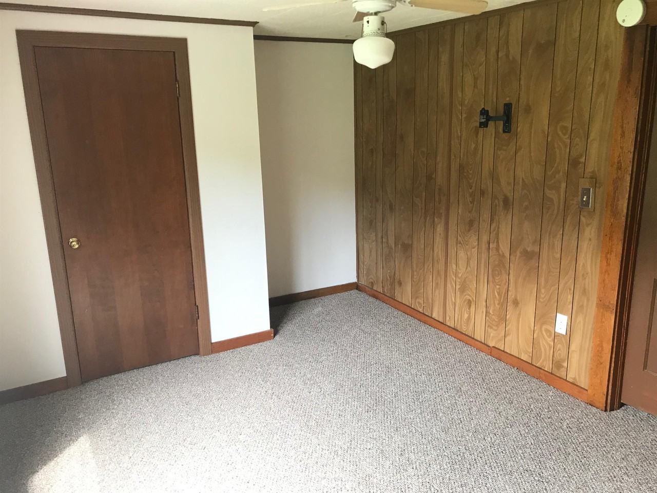 288 Wall St #B - Photo 4 of 5