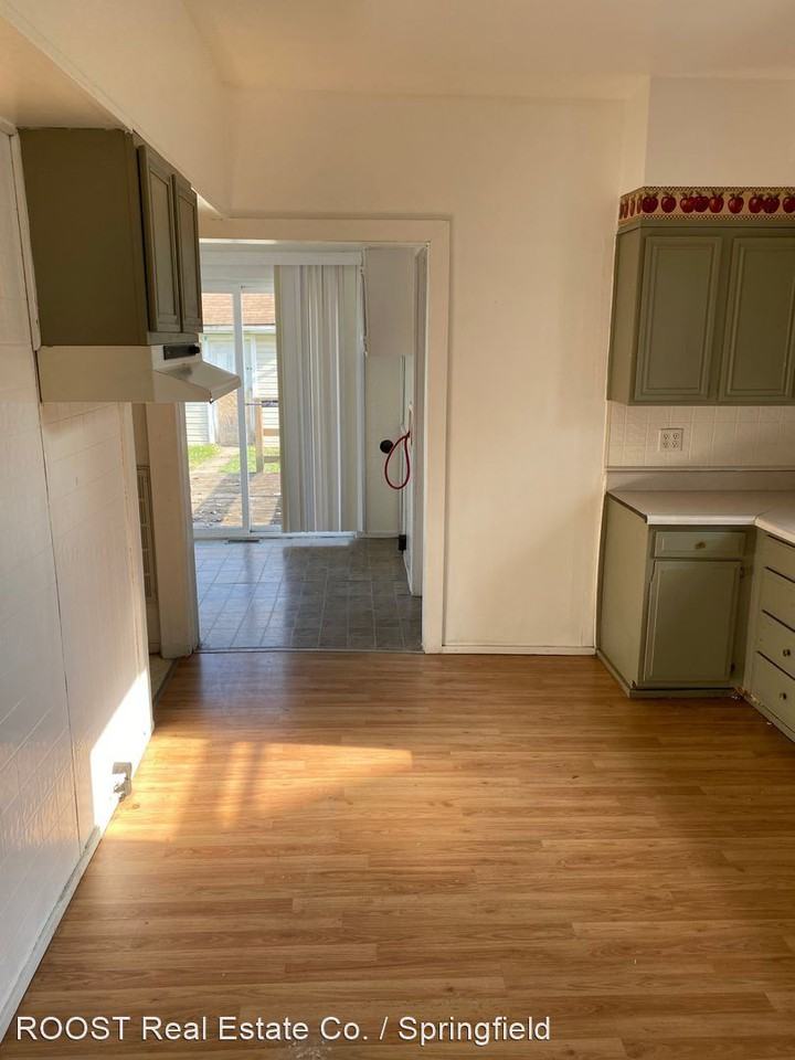 502 S Belmont Ave - Photo 2 of 14