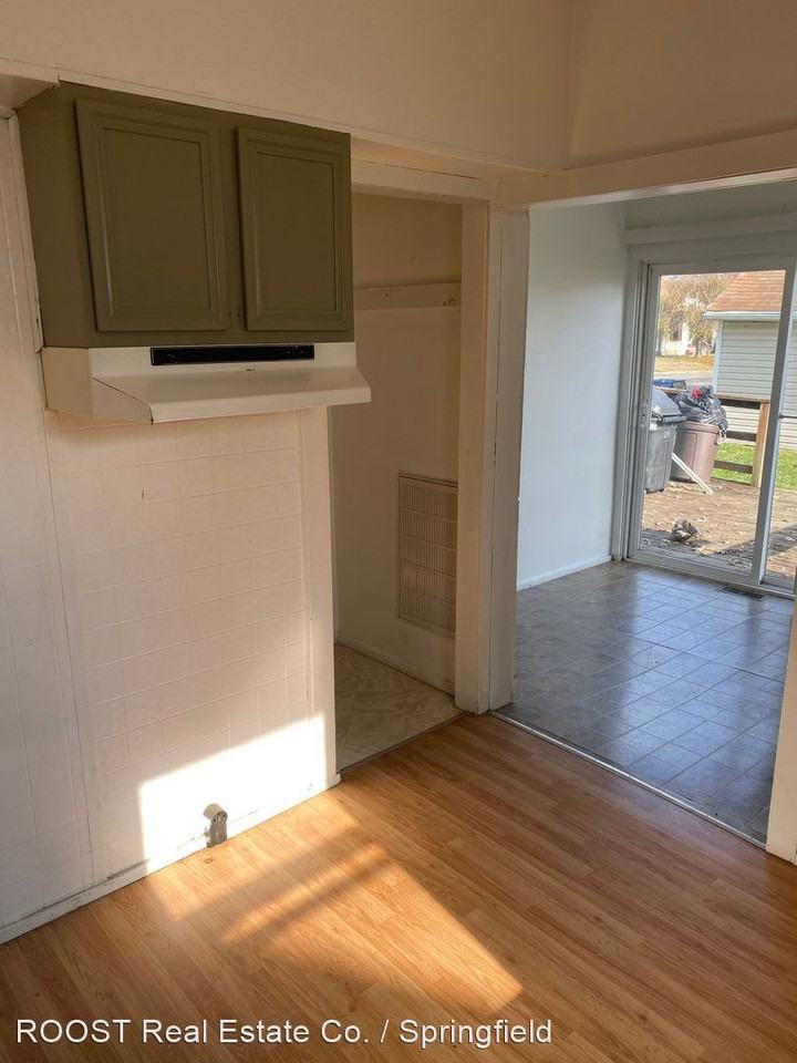 502 S Belmont Ave - Photo 3 of 14