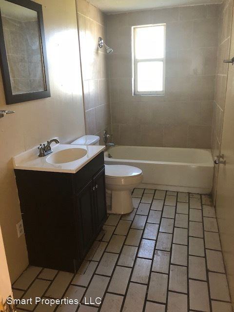 2716 Vermont Ave - Photo 2 of 9