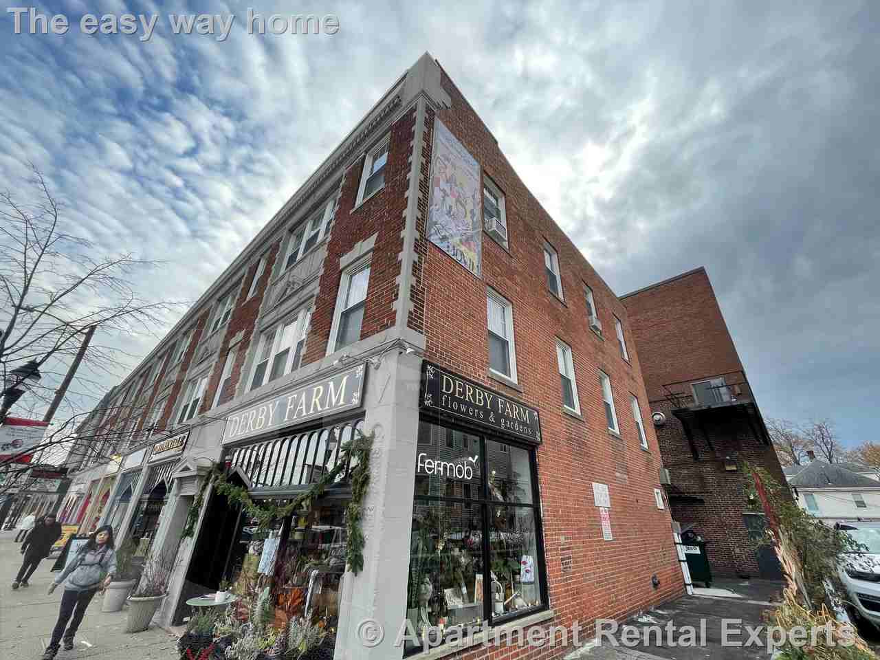 210 Massachusetts Ave #2