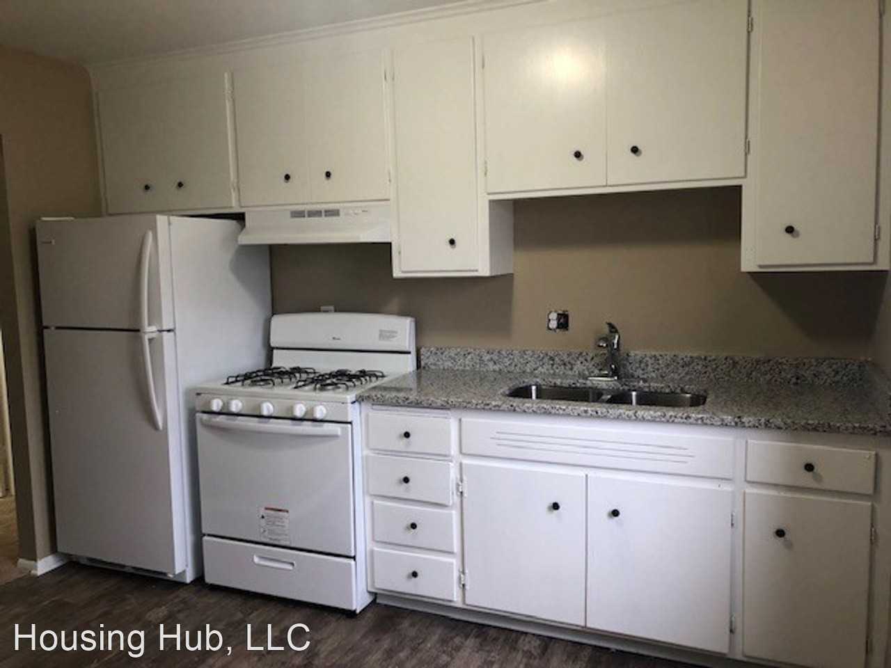 101/179/180 Charles St NE - Photo 3 of 8