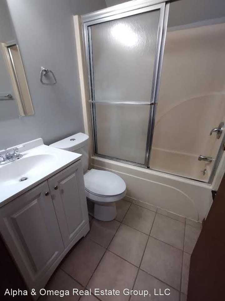 37 W Smiley Ave - Photo 3 of 13