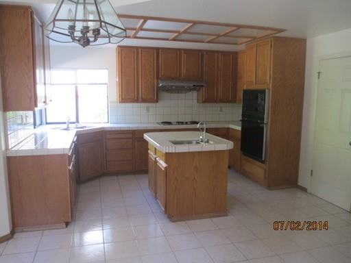 40898 Abuelo Way - Photo 2 of 10