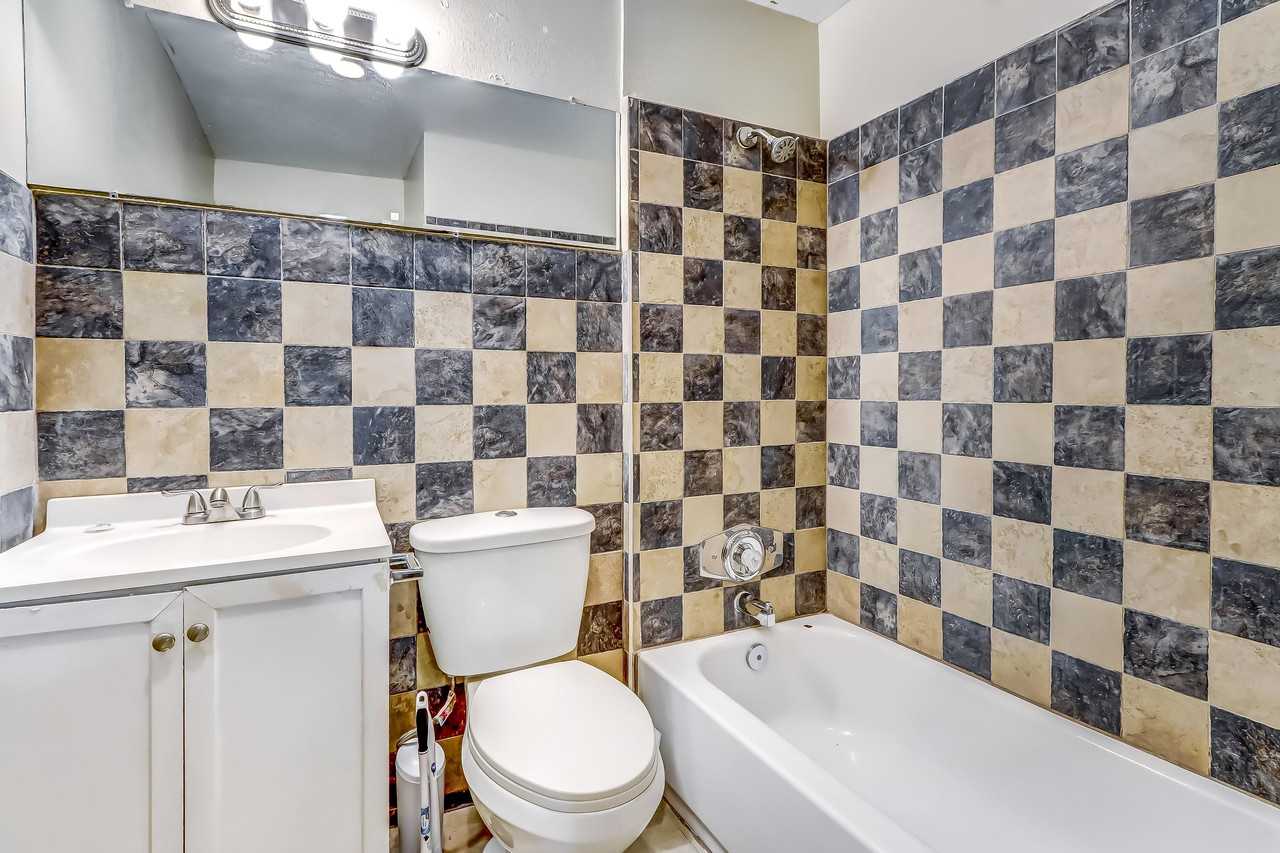 W 9th St - Photo 2 of 7