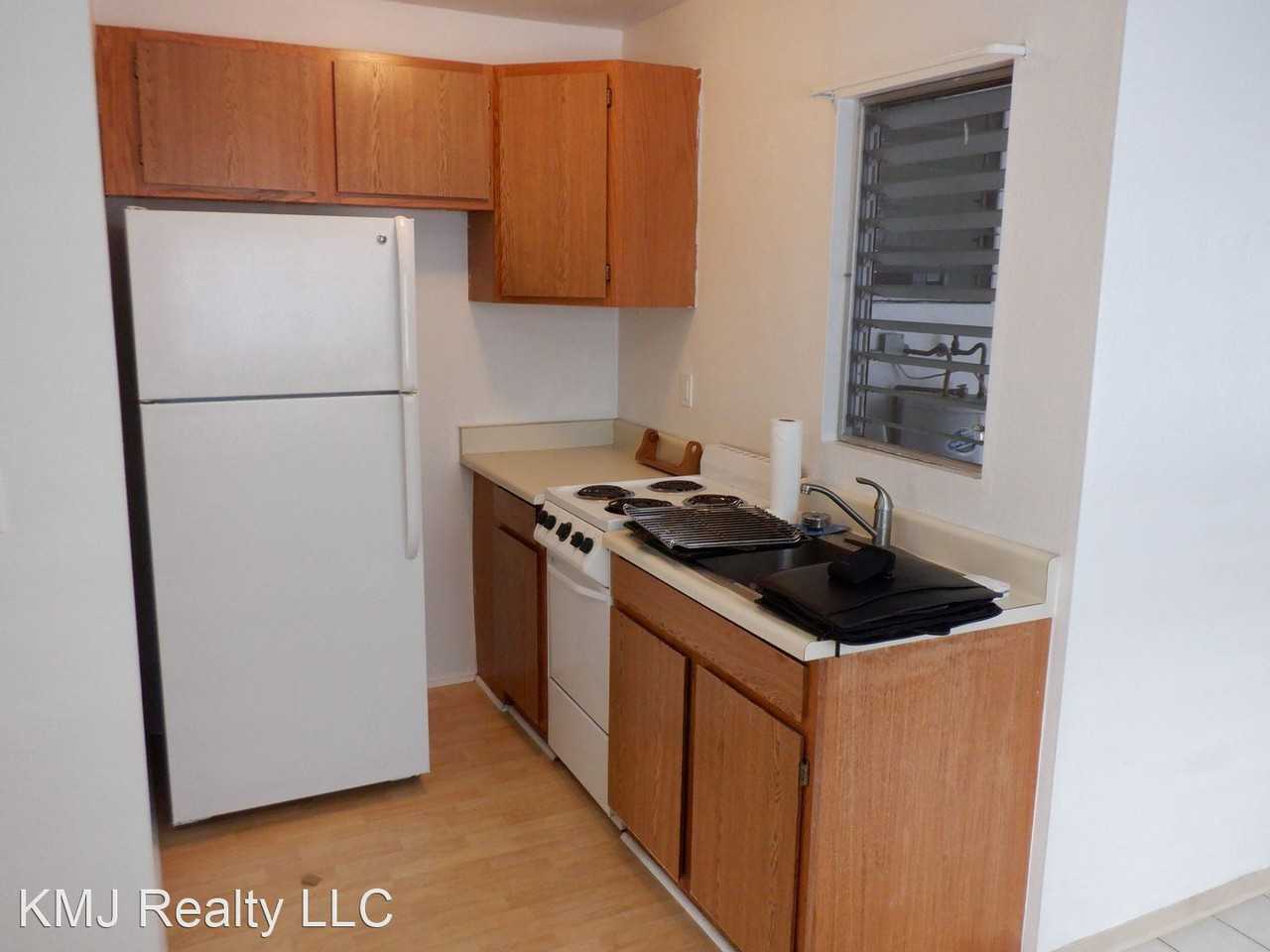 748A Hoawa St - Photo 3 of 8