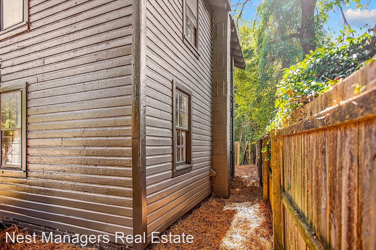 210 Sedberry Street - Photo 2 of 18