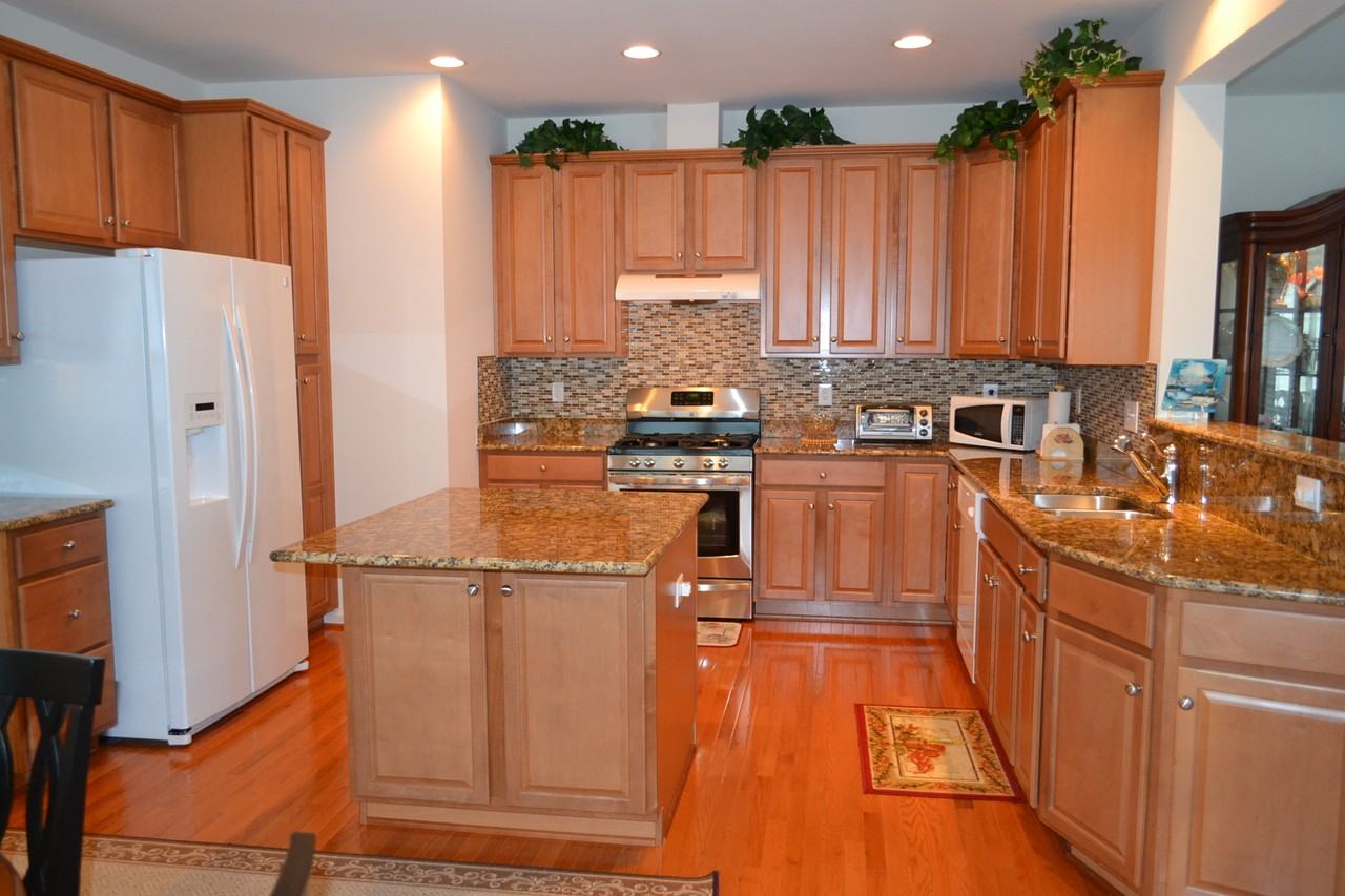 54 Pate Dr - Photo 2 of 18