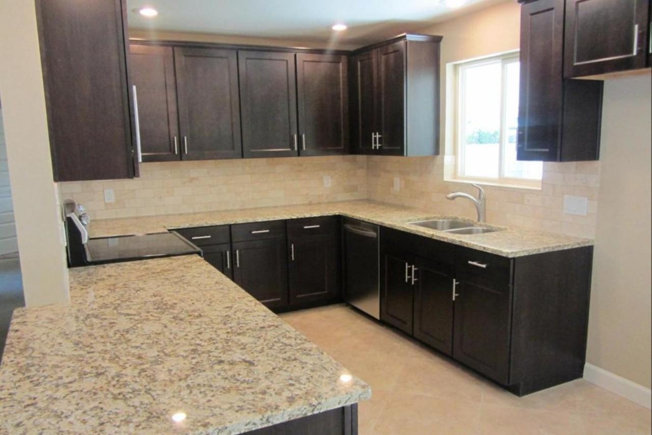 3620 N Mohave Way - Photo 3 of 9