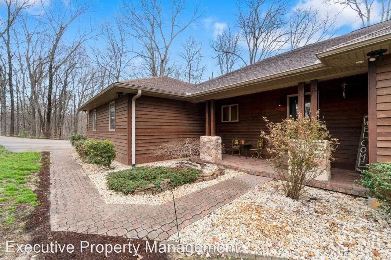 691 Touchdown Dr - Photo 2 of 38