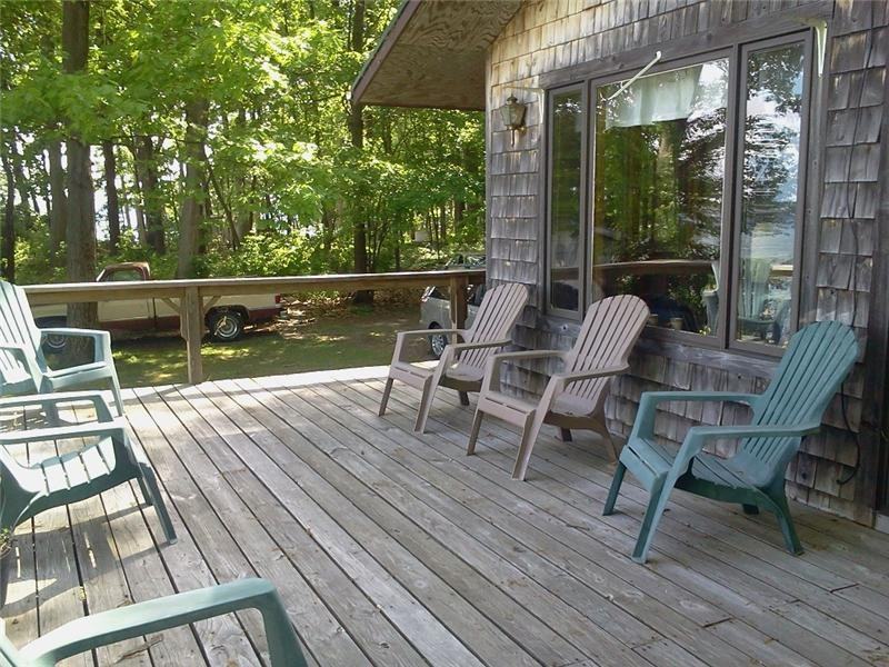 15910 Grove Ln - Photo 2 of 21