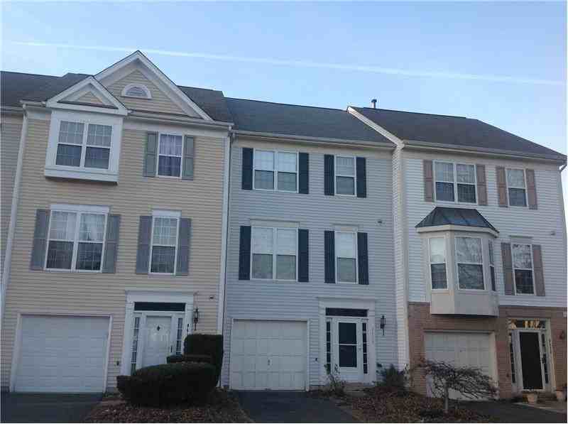 9416 Silver Meteor Ct - Photo 2 of 32