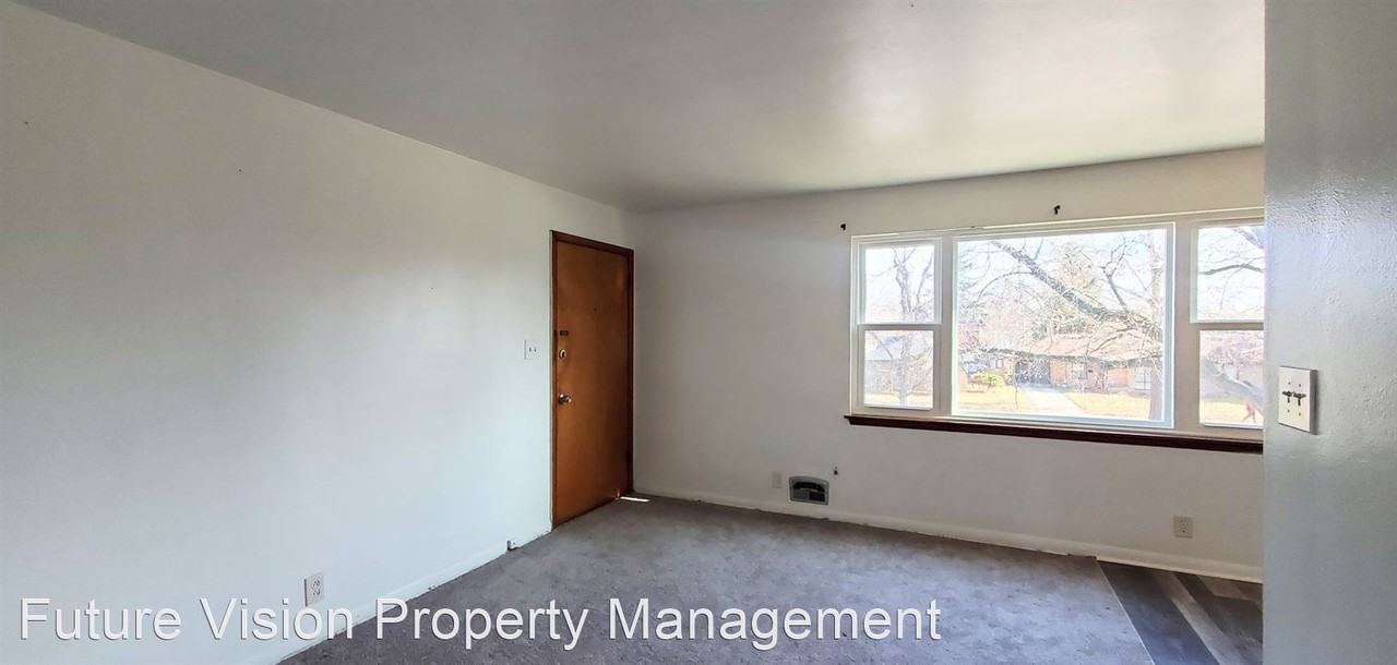 18006 Wentworth Ave - Photo 3 of 7