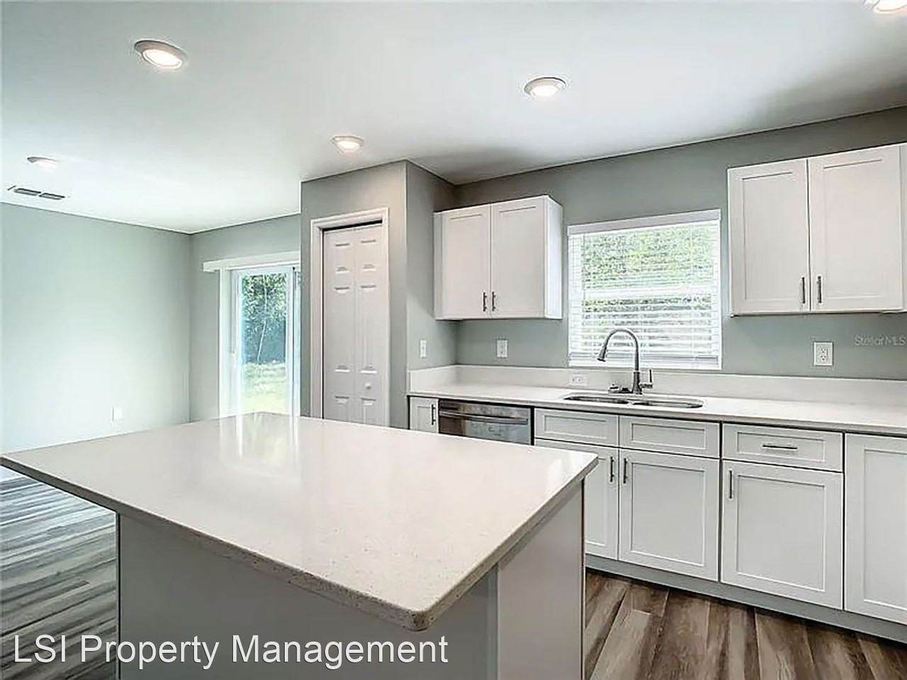 1120 Olive St - Photo 2 of 40