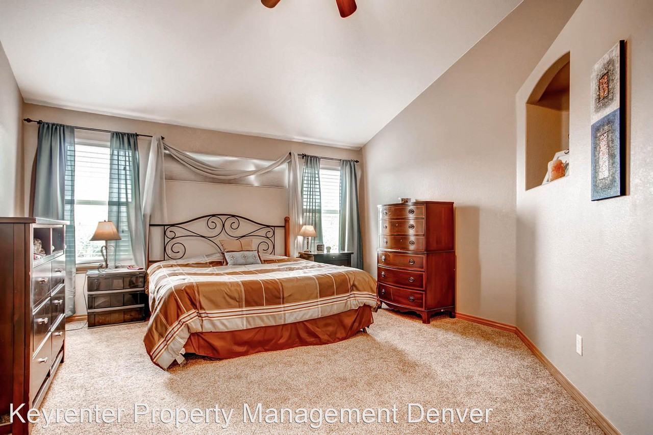 8316 Vivian St - Photo 3 of 50