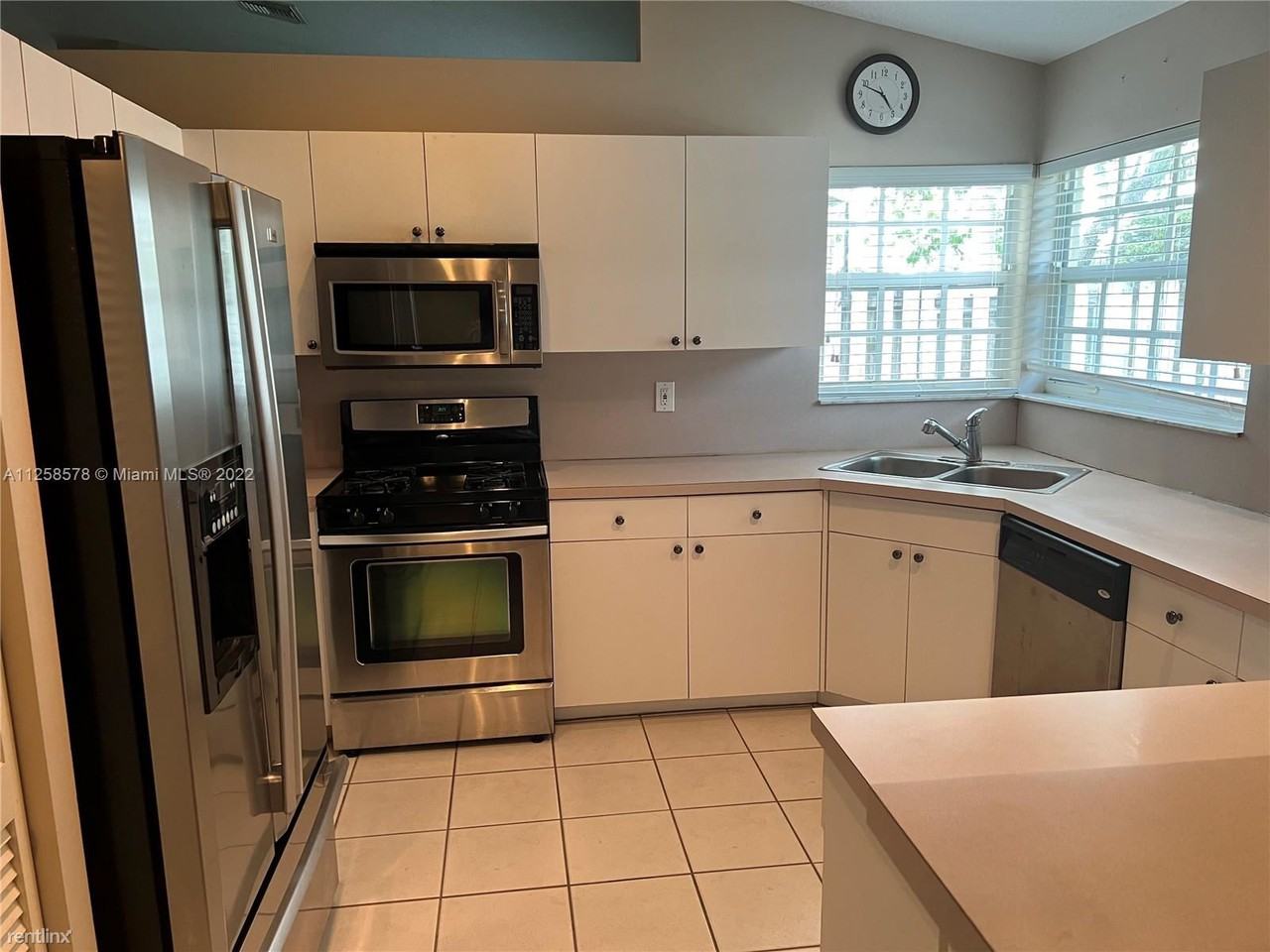 2260 Nw 137th Ave - Photo 2 of 10