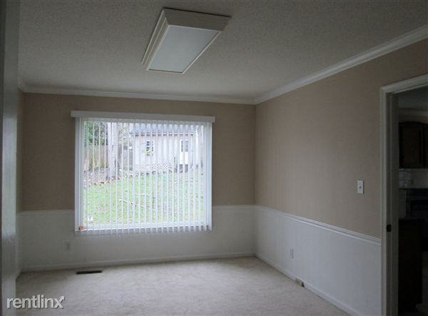 1016 Pineburr Rd - Photo 2 of 8